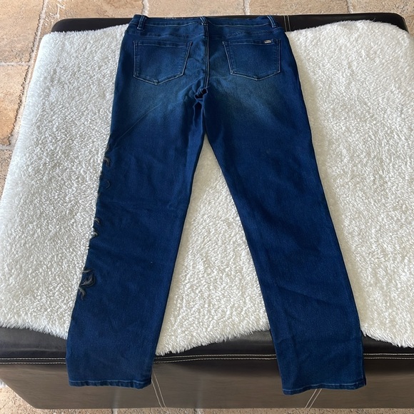 🔥HostPick🏆🔥 DG2 by Diane Gilman Virtual Stretch Skinny Jean - Picture 12 of 14
